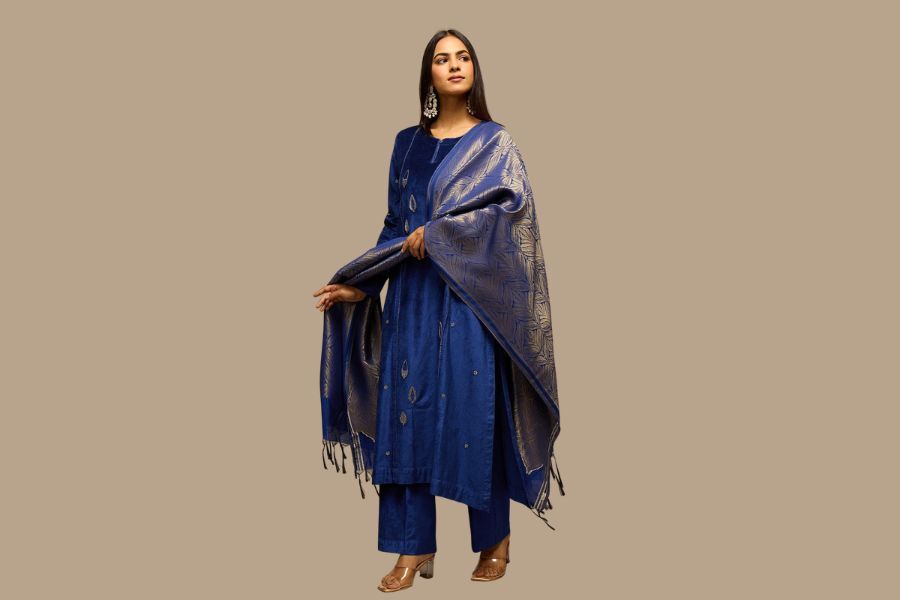 Diwali Dresses 2025: Top Ethnic & Modern Outfits for Women